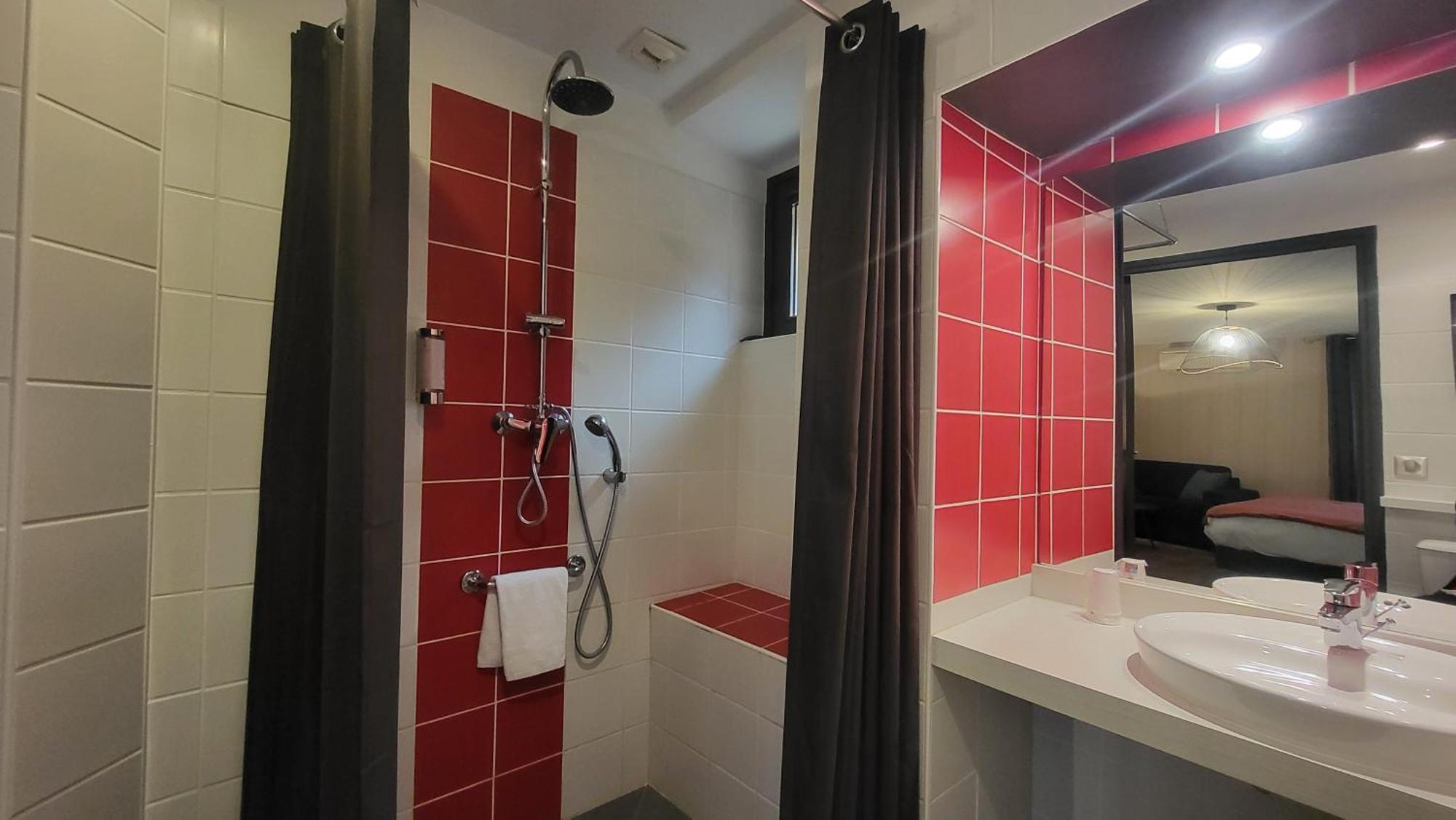 Hotel Spa La Truite Doree Vers  Dış mekan fotoğraf
